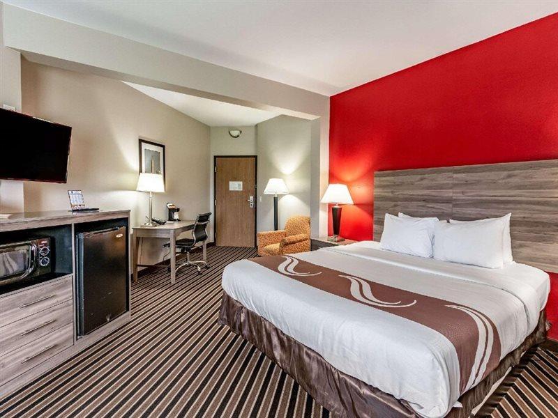 Quality Suites I-44 Tulsa Ngoại thất bức ảnh